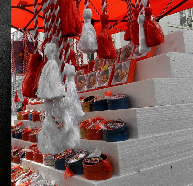 Martisoare mici si mari