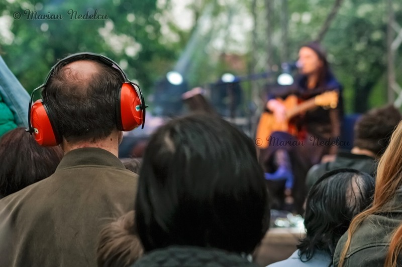 cu castile antifonice la concert