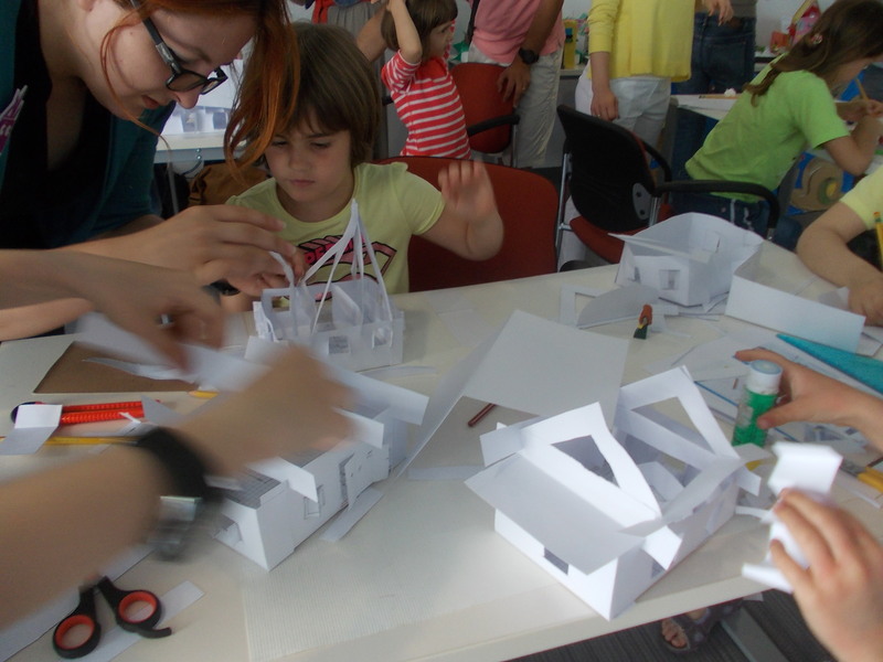 street-delivery-2014-105