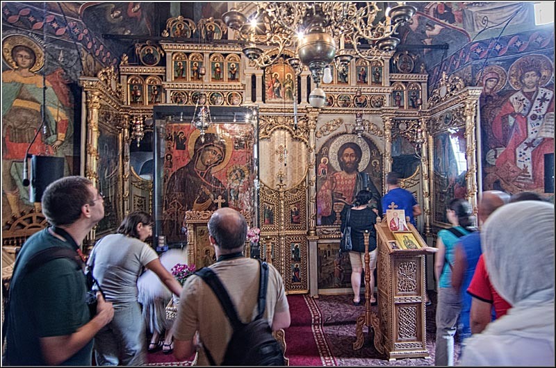 serbanvornicu_i-a-zi_02