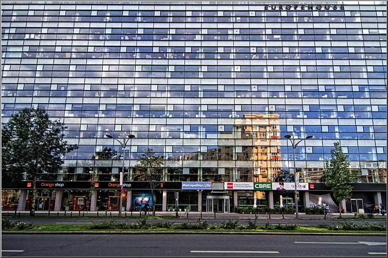 vornicu-serban-noaptea_caselor_01