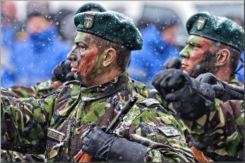 serban_vornicu-fizionomiimilitare_17