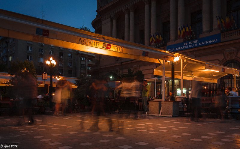 Flash Mob pe terasa Centrului militar